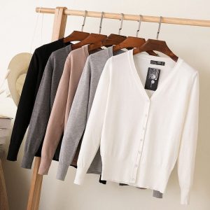 cardigan-neutro-decote-v