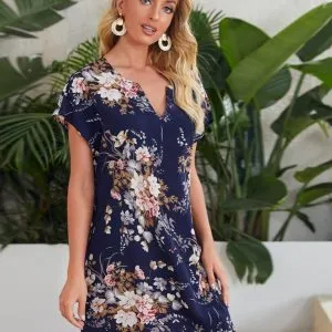 Vestido Curto Floral Elegante