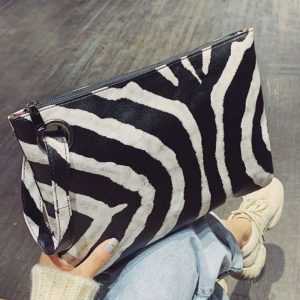 clutch-animal-print-1