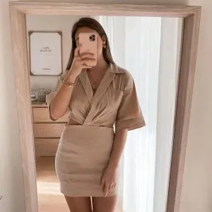 Vestido Curto Recorde Cintura
