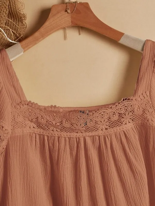 blusa-com-detalhes-gola-quadrada-4