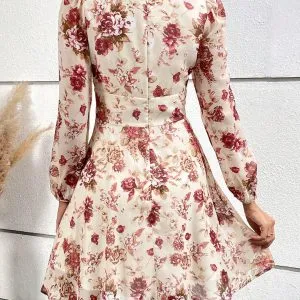 Vestido Curto Floral Acinturado